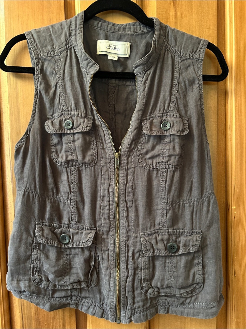 Caslon Sleeveless Zip Utility Vest in Charcoal